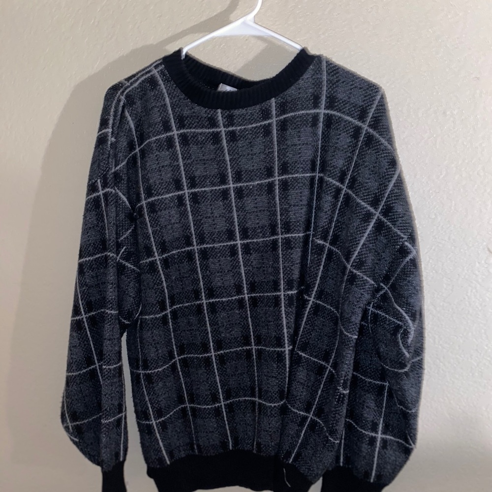 Size L Men’s Sweater
